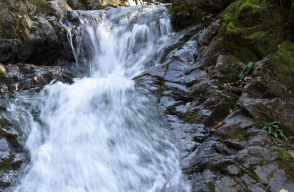 Castello Cabiaglio: Cascata Funtanin dul Pret